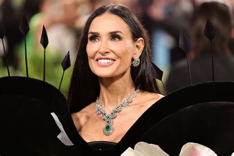 demie moore nue|Demi Moore comenta cenas de nu frontal em The Substance